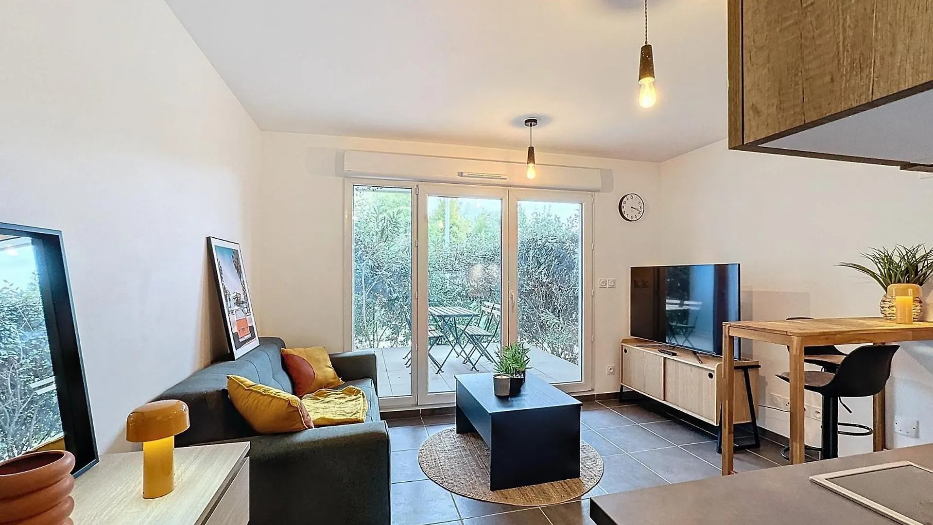 Studio Residence Avec Piscine contacts